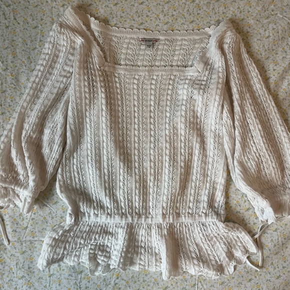 Guess XS Crochet White 3 Quarter Sleeve Coquette babydoll Top 🎀 - Picture 10 of 14